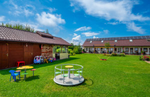 apartament Gaja Darłówko plac zabaw